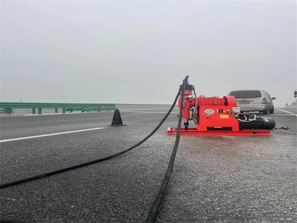 矿区马路路基路面开裂下沉注浆加固灌浆